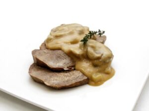 gegaarde-rundertong-in-roomsaus.jpg