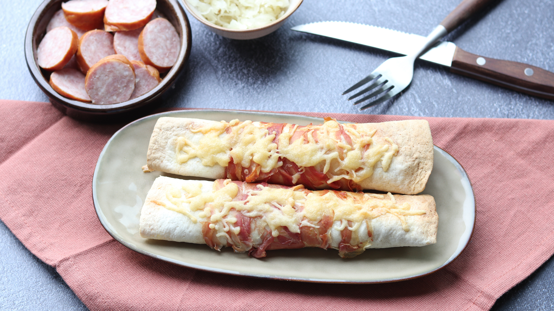 winter-wrap-met-rookworst-zuurkool.jpg